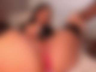 Live cam show with DAPHNE - Strip on Camming Site