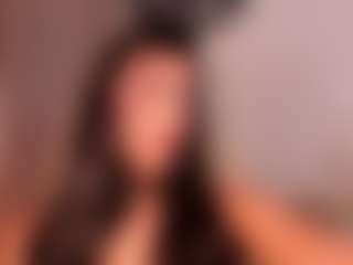 Live cam show with DAPHNE - Petite on Camsoda