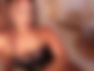 Live cam show with DAPHNE - Brown Eyes on Camsoda