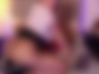 Live cam show with nicol - Oil on x69.live