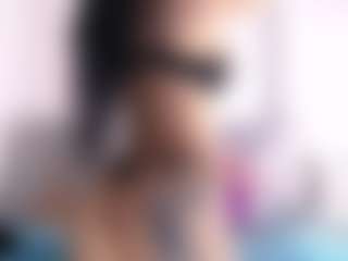 Thayra's Live Sex Cam Show