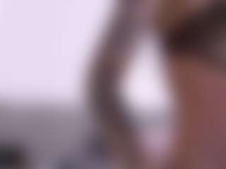 Live cam show with Thayra - Mature on numayanayam.club