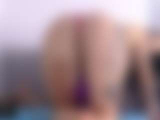 Thayra's Live Sex Cam Show