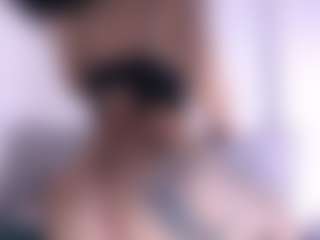 Thayra's Live Sex Cam Show