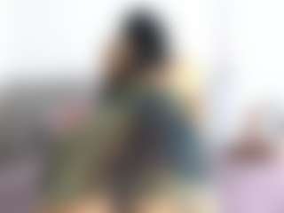 Thayra's Live Sex Cam Show