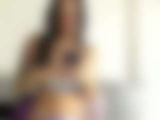 Thayra's Live Sex Cam Show