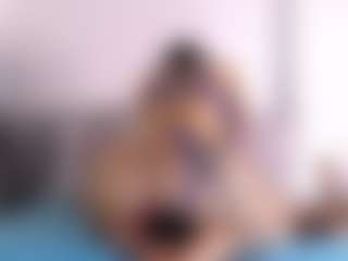 Thayra's Live Sex Cam Show