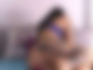 Thayra's Live Sex Cam Show