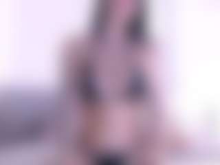 Thayra's Live Sex Cam Show