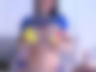 Live cam show with Thayra - HD MILF on liverealitysex.com