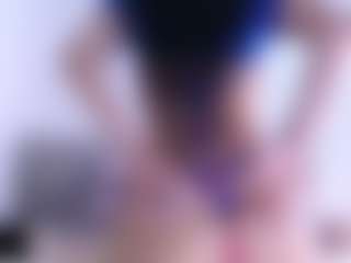 Thayra's Live Sex Cam Show