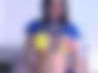 Live cam show with Thayra - Anal MILF on Gym Cam Girls