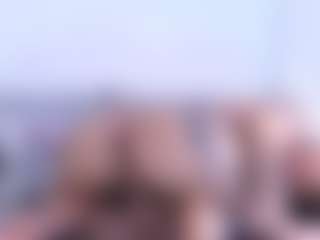 Live cam show with Thayra - Big Tits on StripNow