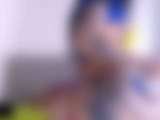 Thayra's Live Sex Cam Show