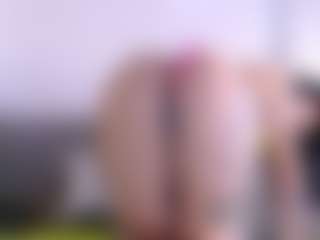 Thayra's Live Sex Cam Show