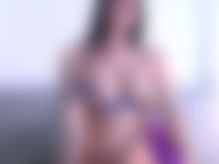 Thayra's Live Sex Cam Show