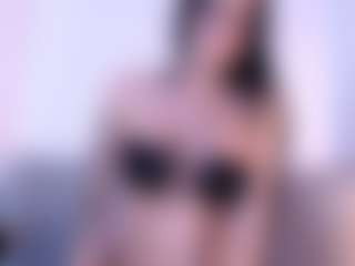 Thayra's Live Sex Cam Show