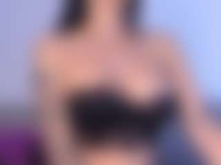 Thayra's Live Sex Cam Show