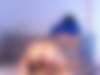 Thayra's Live Sex Cam Show