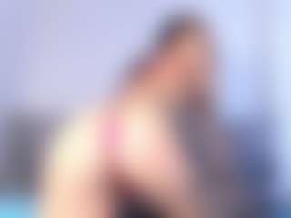 Thayra's Live Sex Cam Show