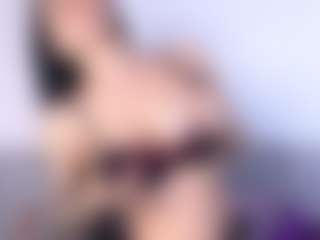 Thayra's Live Sex Cam Show