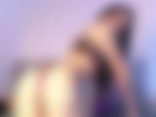 Live cam show with Thayra - Bedroom Lovense on Chatstar