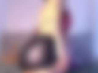 Thayra's Live Sex Cam Show