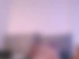 Thayra's Live Sex Cam Show