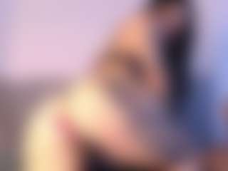 Thayra's Live Sex Cam Show