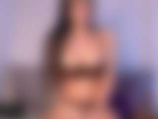 Thayra's Live Sex Cam Show