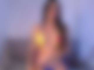 Thayra's Live Sex Cam Show