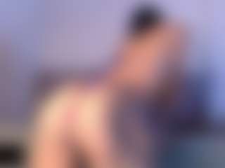 Thayra's Live Sex Cam Show