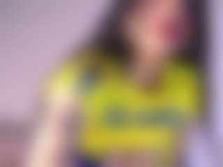 Thayra's Live Sex Cam Show