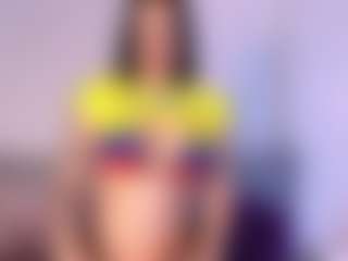 Thayra's Live Sex Cam Show