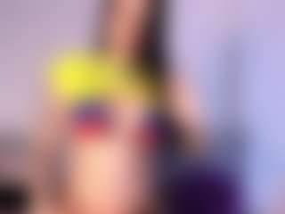 Thayra's Live Sex Cam Show