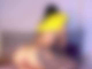 Thayra's Live Sex Cam Show