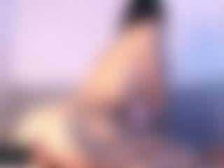 Thayra's Live Sex Cam Show