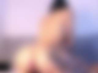 Thayra's Live Sex Cam Show