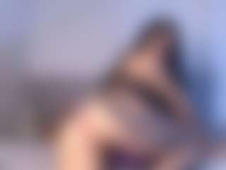 Thayra's Live Sex Cam Show