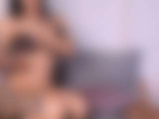 Thayra's Live Sex Cam Show