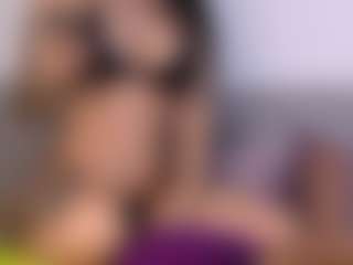 Thayra's Live Sex Cam Show