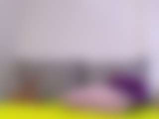 Thayra's Live Sex Cam Show