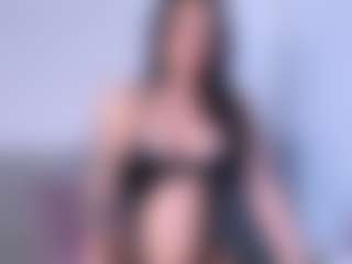 Thayra's Live Sex Cam Show