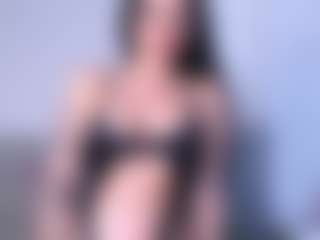 Thayra's Live Sex Cam Show