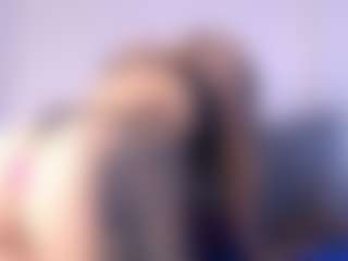 Live cam show with Thayra - Big Tits on friskycurves.com