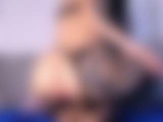 Thayra's Live Sex Cam Show