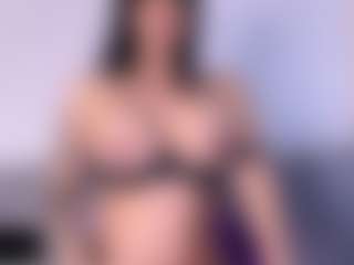 Thayra's Live Sex Cam Show