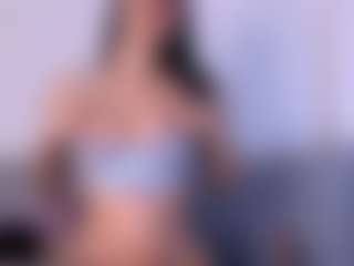 Thayra's Live Sex Cam Show