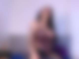 Thayra's Live Sex Cam Show
