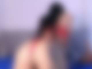 Thayra's Live Sex Cam Show